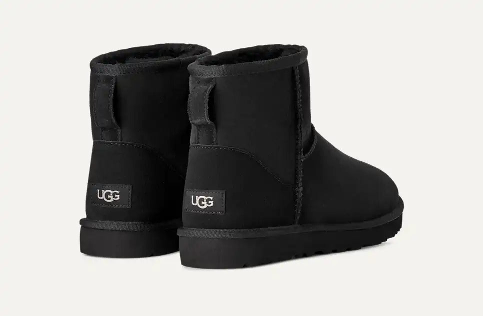 UGG Men's Classic Mini Boot