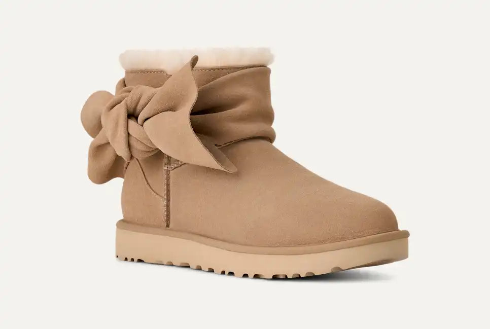 UGG Women's Classic Mini Bow Boot