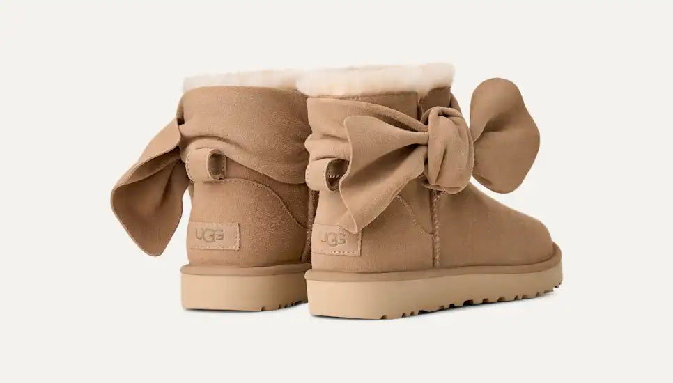UGG Women's Classic Mini Bow Boot